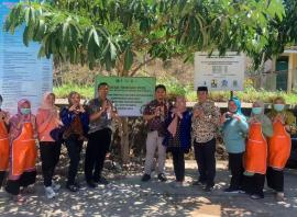 ATASI STUNTING BADAN PANGAN NASIONAL BANTU SIAPKAN MAKANAN BERGISI DI KALURAHAN BOTODAYAAN