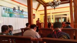 Sambutan Sekda Kabupaten Gunungkidul dalam acara Sidang Isbat di Pendopo Balai Kalurahan Botodayaan
