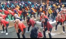 RATUSAN KADER IKUTI SENAM MASAL DI BALAI KALURAHAN BOTODAYAAN