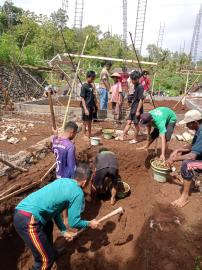 Keringat Warga Jadi Pondasi Mushola Rohman di Padukuhan Cabe