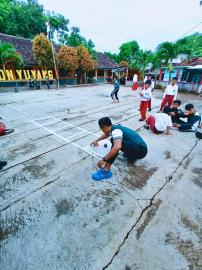 Belajar Sambil Bermain, Permainan Tradisional Sunda Manda di SDN Yuyang Botodayaan