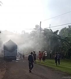 Asap, Truk, dan Langkah Cepat Warga,  Potret Kepedulian Desa Saat Situasi Darurat Datang Tiba-Tiba