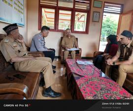 Pemkal Botodayaan dan Bhabinkamtibmas Beri Edukasi Cegah Penipuan