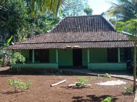 Jejak Arsitektur Jawa yang Masih Bertahan di Botodayaan