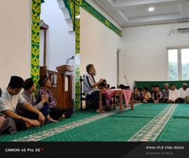 Tausiyah Menjelang Buka Puasa, Ustadz Al Itishom Ajak Jamaah Tingkatkan Ketakwaan