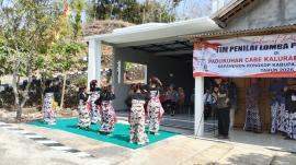 DOKUMENTASI ACARA PENGAGUNGAN DI PADUKUHAN CABE